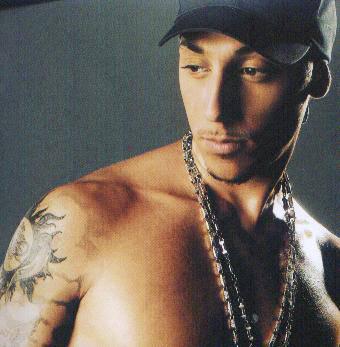 K-MARO , ANGE OU DEMON